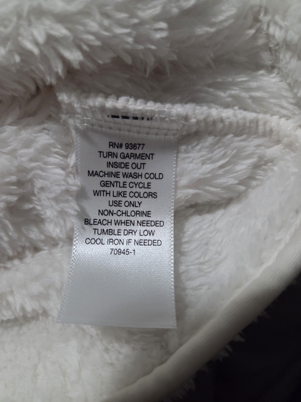 St. John's Bay White Faux Fur Sleeveless Zip Jacket, Size XL, New - Picture 6 of 6
